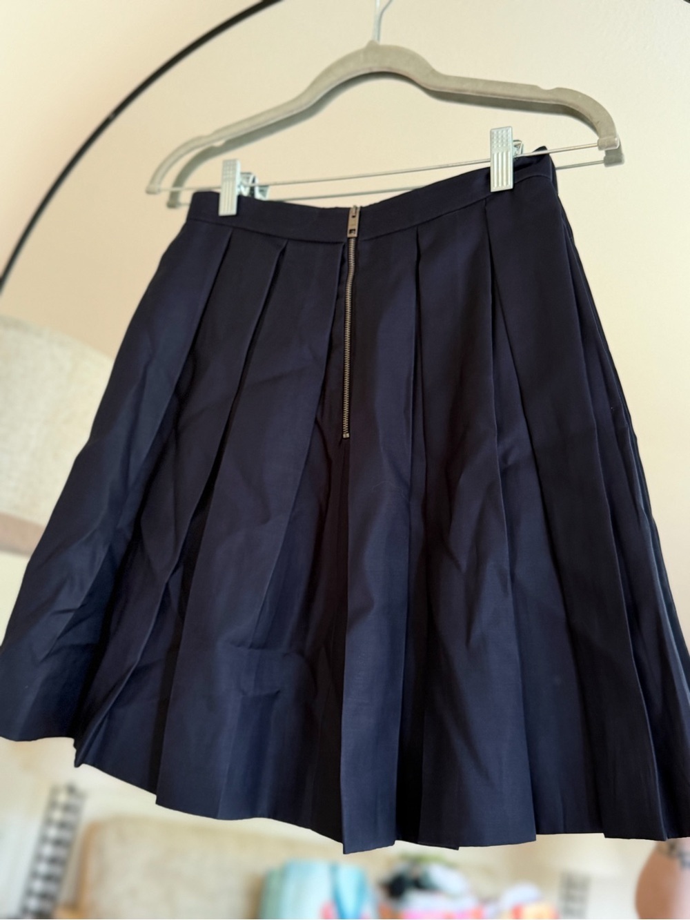 Navy Burberry Pleated A line skirt - Picture 2 of 6